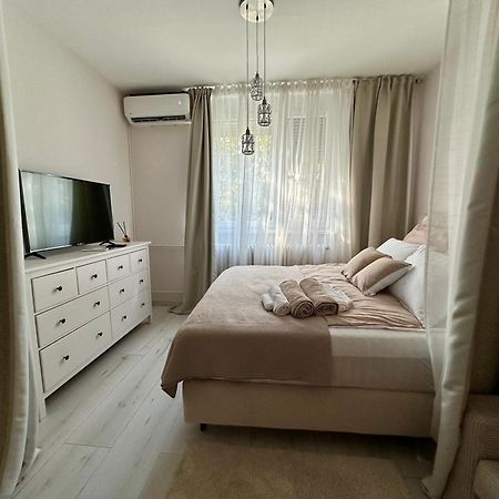 Mate Gold Apartment II Segedyn Zewnętrze zdjęcie