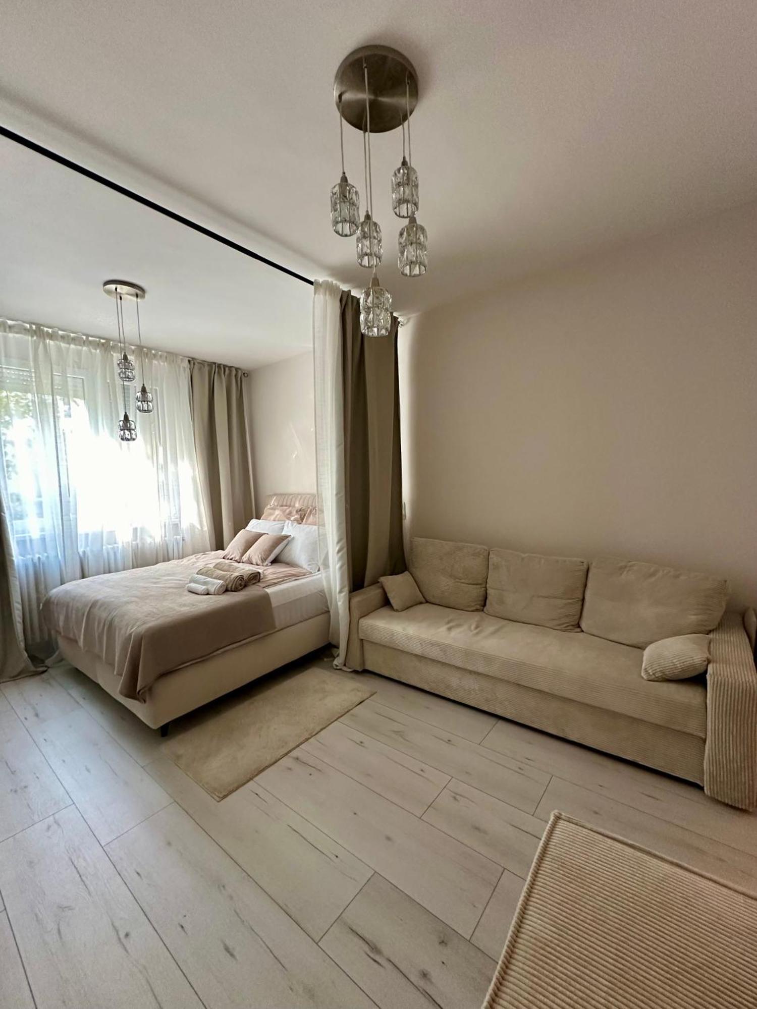 Mate Gold Apartment II Segedyn Zewnętrze zdjęcie